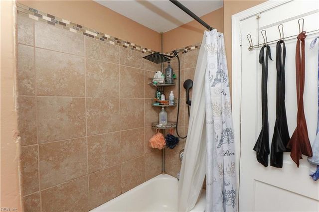 117 Barksdale RD, Hampton, VA 23669