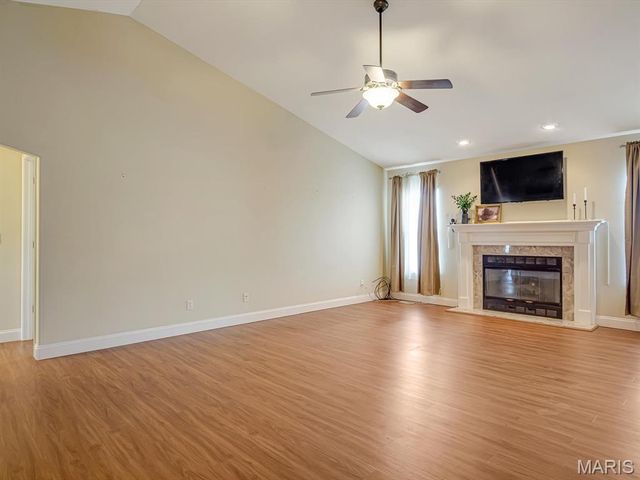 209 Heritage Street, Columbia, IL 62236