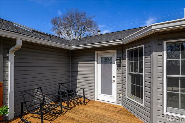 5018 Ringer Road, St Louis, MO 63129