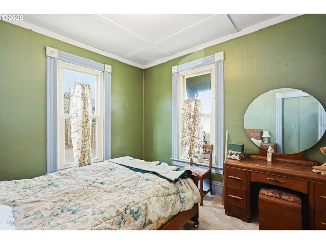 320 DESCHUTES St, Wasco, OR 97065