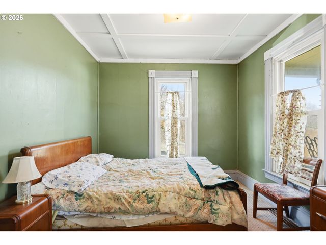 320 DESCHUTES St, Wasco, OR 97065