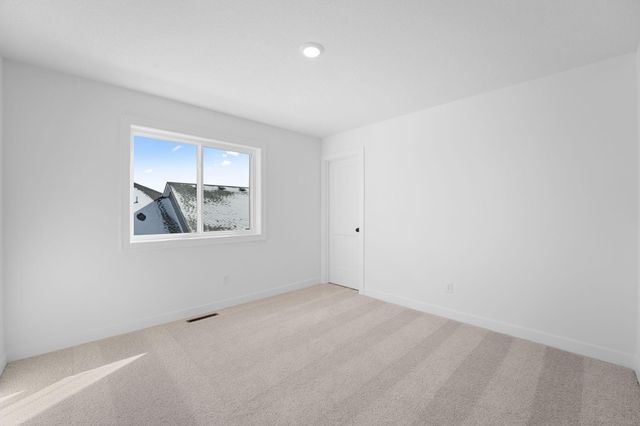 7459 Waters Edge Avenue, Shakopee, MN 55379