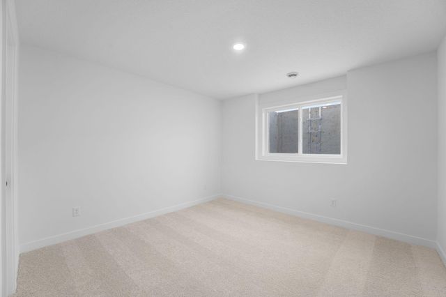 7459 Waters Edge Avenue, Shakopee, MN 55379