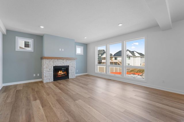 7459 Waters Edge Avenue, Shakopee, MN 55379