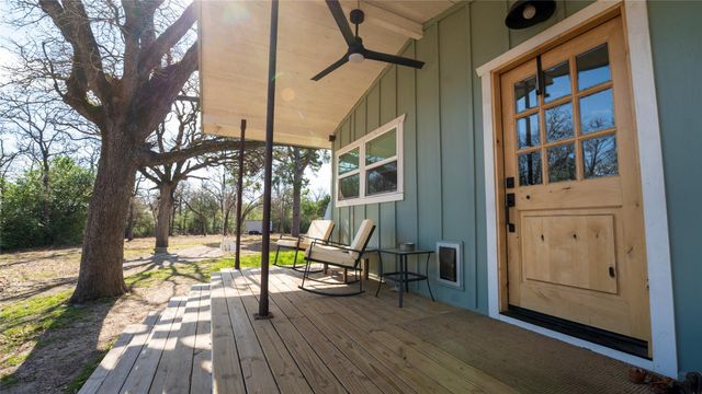 4066 County Road 448, Thorndale, TX 76577