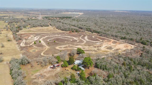 4066 County Road 448, Thorndale, TX 76577