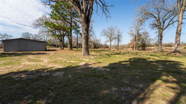 4066 County Road 448, Thorndale, TX 76577