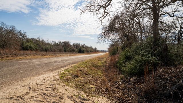 4066 County Road 448, Thorndale, TX 76577
