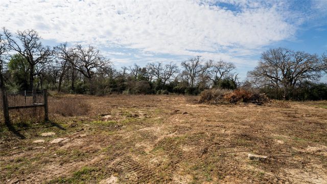 4066 County Road 448, Thorndale, TX 76577