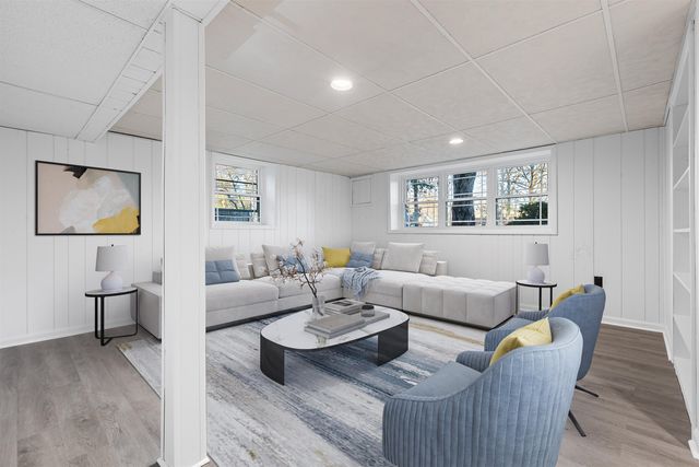 31 Tenby Drive, Nashua, NH 03062