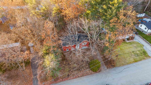 31 Tenby Drive, Nashua, NH 03062