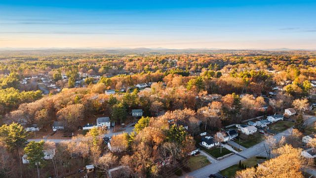 31 Tenby Drive, Nashua, NH 03062