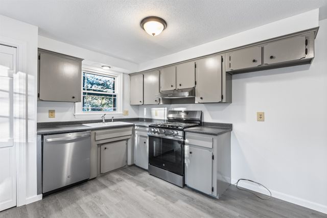 31 Tenby Drive, Nashua, NH 03062