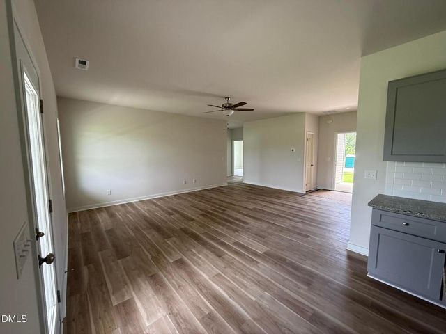 53 Finch Lane, Four Oaks, NC 27524