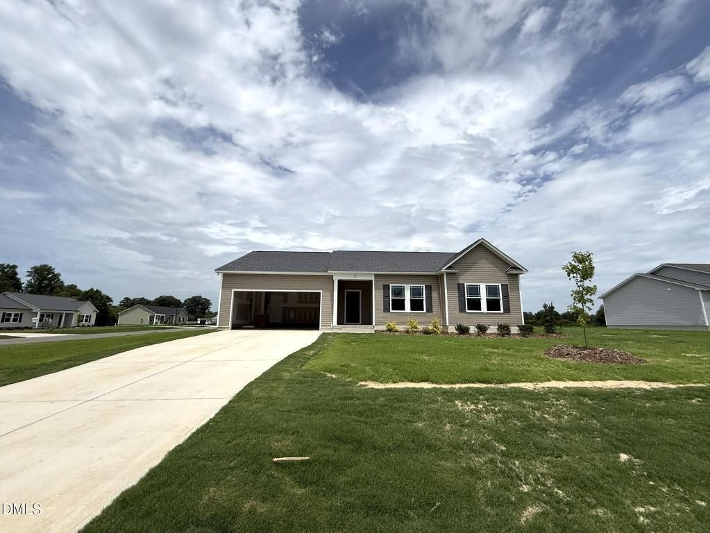 53 Finch Lane, Four Oaks, NC 27524