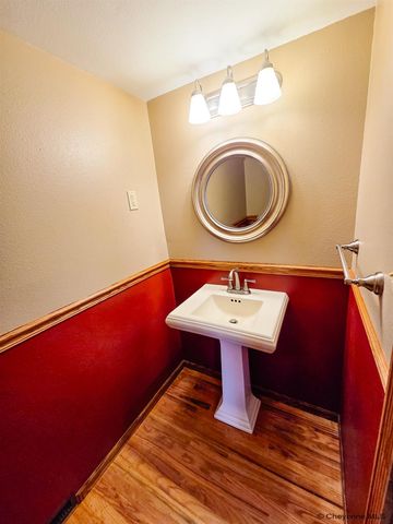 950 APACHE ST, Cheyenne, WY 82009