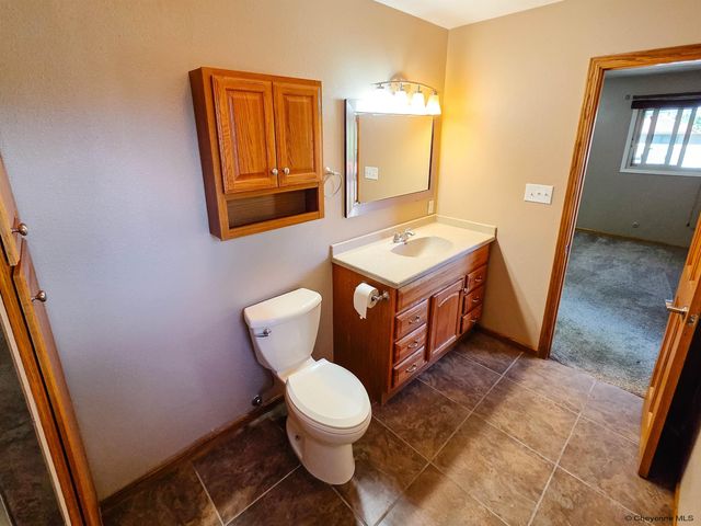 950 APACHE ST, Cheyenne, WY 82009