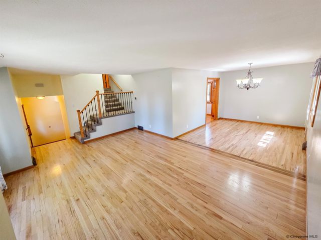 950 APACHE ST, Cheyenne, WY 82009