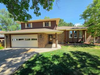 950 APACHE ST, Cheyenne, WY 82009