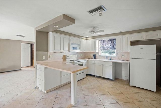 11200 TAMARIX AVENUE, Port Richey, FL 34668