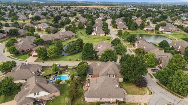 408 E 124th Street S, Jenks, OK 74037