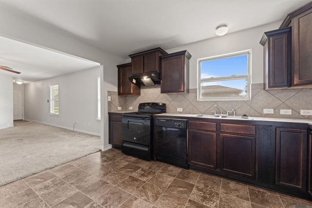 48295 Labonte Ln, Tickfaw, LA 70446