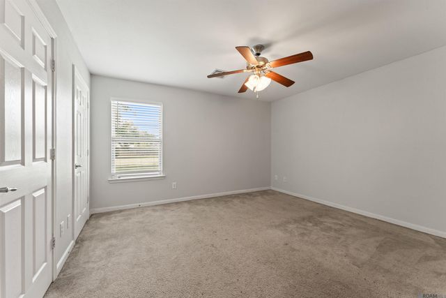 48295 Labonte Ln, Tickfaw, LA 70446