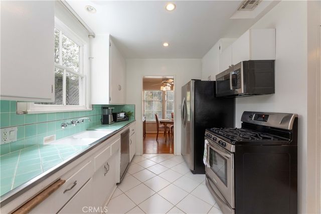5299 Dobson, Culver City, CA 90230