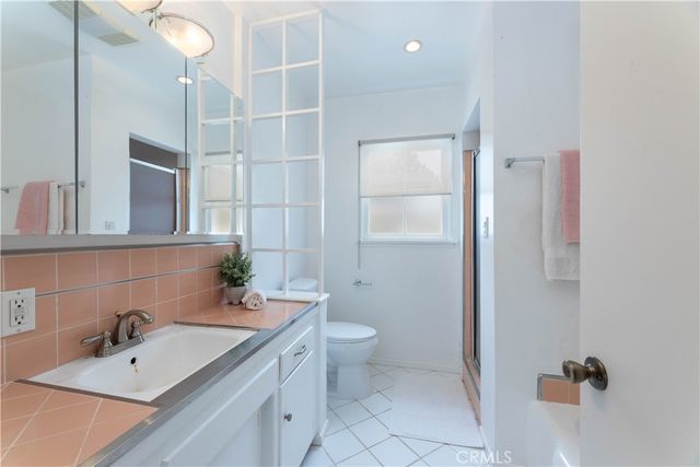 5299 Dobson, Culver City, CA 90230