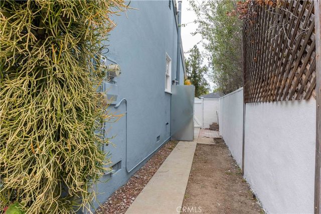 5299 Dobson, Culver City, CA 90230