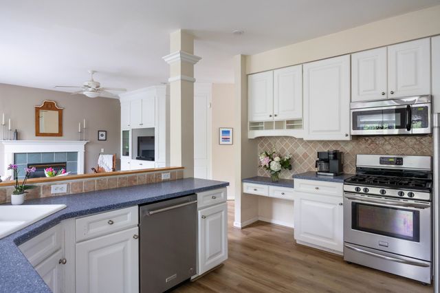 37 Tabor Place, South Burlington, VT 05403