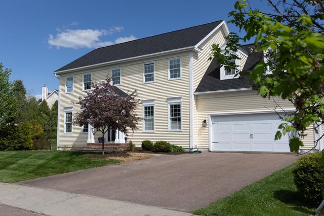 37 Tabor Place, South Burlington, VT 05403