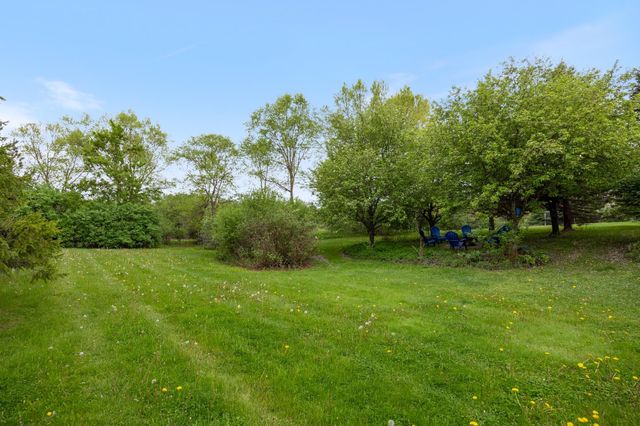 37 Tabor Place, South Burlington, VT 05403