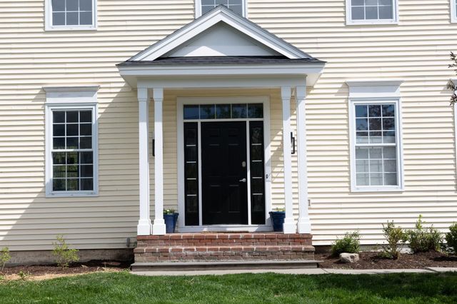 37 Tabor Place, South Burlington, VT 05403