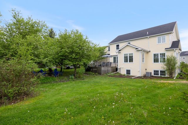 37 Tabor Place, South Burlington, VT 05403