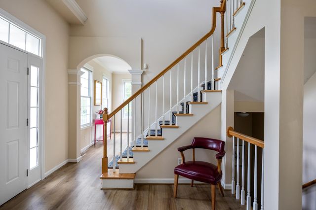 37 Tabor Place, South Burlington, VT 05403