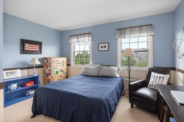 37 Tabor Place, South Burlington, VT 05403