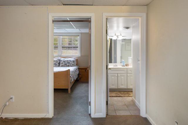 37 Tabor Place, South Burlington, VT 05403