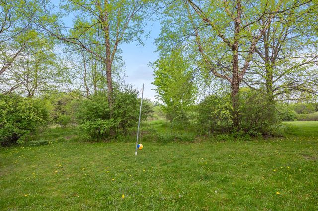 37 Tabor Place, South Burlington, VT 05403