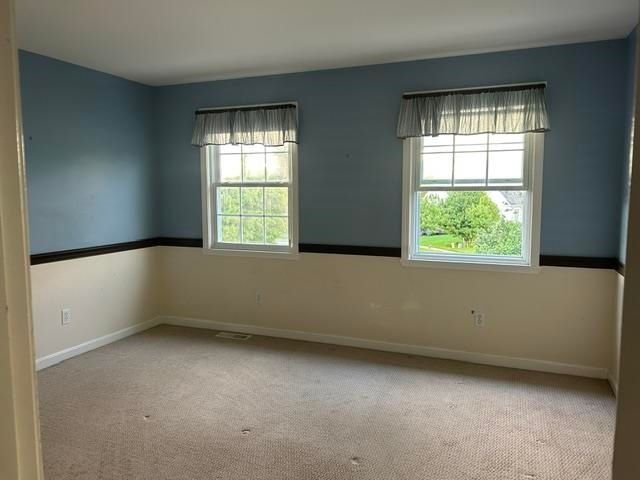 37 Tabor Place, South Burlington, VT 05403