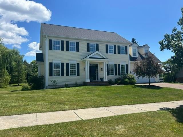 37 Tabor Place, South Burlington, VT 05403