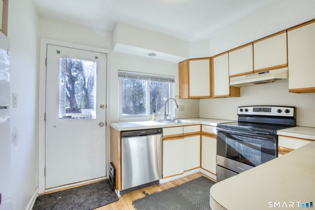 190 Brittany Farms Road F, New Britain, CT 06053