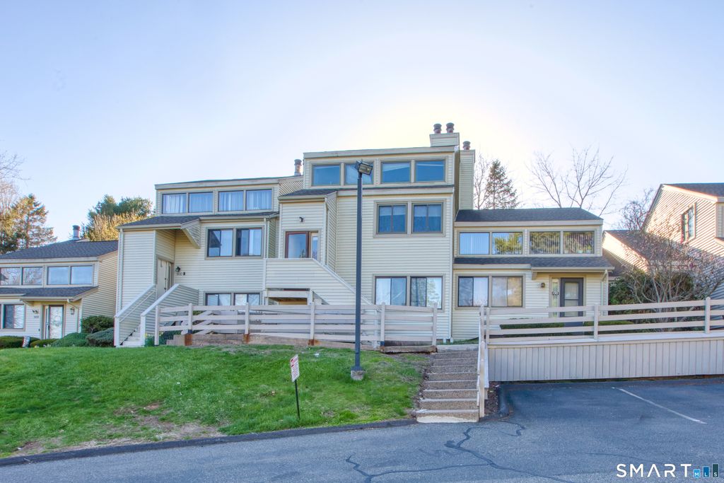 190 Brittany Farms Road F, New Britain, CT 06053