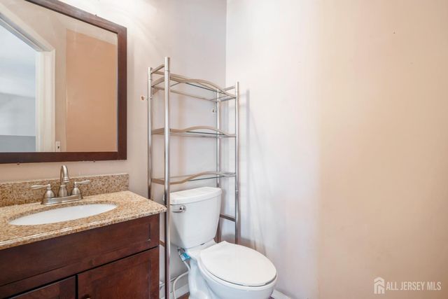 33 Allison Drive, East Brunswick, NJ 08816