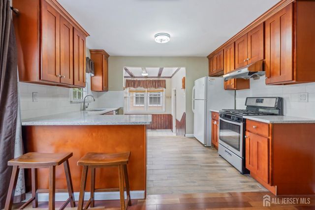 33 Allison Drive, East Brunswick, NJ 08816