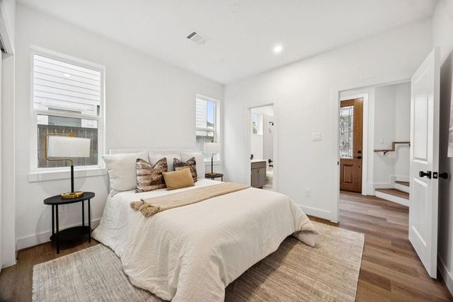 2125 Hoskins Drive C, Houston, TX 77080