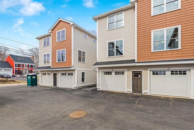 2 Old County Rd 14, Salisbury, MA 01952