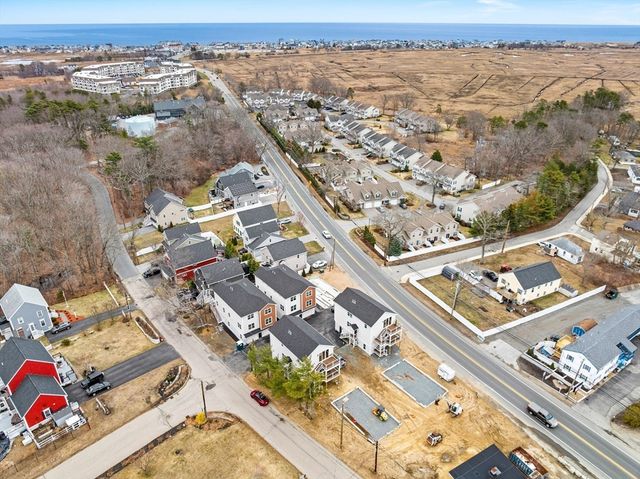 2 Old County Rd 14, Salisbury, MA 01952