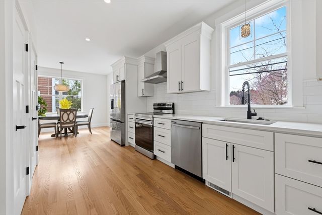 2 Old County Rd 14, Salisbury, MA 01952