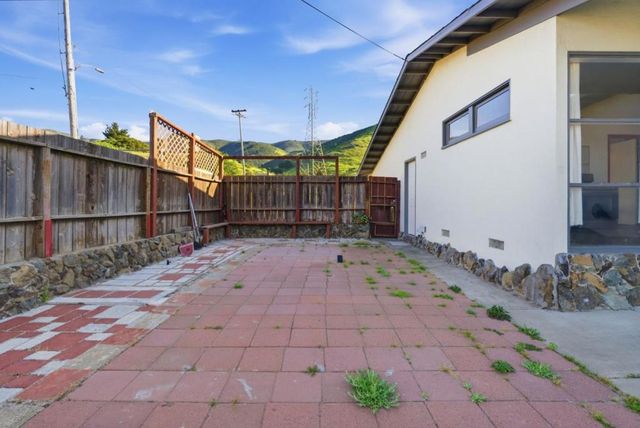 1709 Hillside Boulevard, South San Francisco, CA 94080